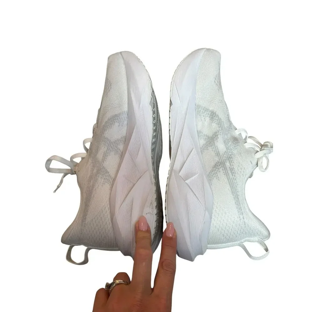 ASICS Novablast 5 FF BLAST MAX Running Shoes White Women’s Size 8